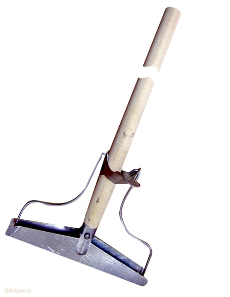 Тряпкодержатель металлический оцинкованный с деревянным черенком